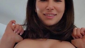 alinity nude pov boob flash onlyfans video leaked fjiwfj 364x647 1