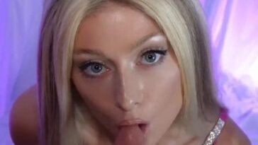 Angelbaexo Barbie Cosplay Blowjob OnlyFans Video Leaked 9 angelbaexo barbie cosplay blowjob onlyfans video leaked twgmia 364x404 1