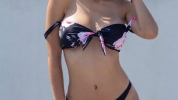 Ari Dugarte Thong Bandeau Bikini Patreon Set Leaked 6 ari dugarte thong bandeau bikini patreon set leaked sznnpz 364x517 1