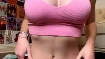grace charis topless stretching livestream video leaked jlxljy 364x649 1