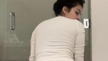 Malu Trevejo Sexy Thong Ass Twerking Onlyfans Video Leaked 10 malu trevejo sexy thong ass twerking onlyfans video leaked hpcffb 364x647 1