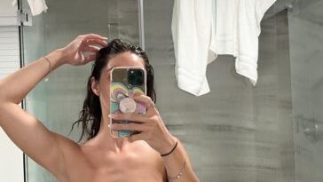 natalie roush nude boobs nipple bathroom ppv onlyfans set leaked ghswjk 364x485 1