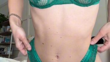 natalie roush st patricks day try on onlyfans video leaked nrsiou 364x647 1