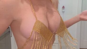 vicky stark nude gold tops try on onlyfans video leaked dthael 364x647 1