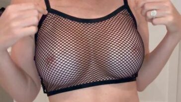 vicky stark nude two piece try on onlyfans video leaked drrnza 364x647 1