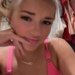 breckie hill bra cleavage selfie onlyfans video leaked agthws 364x647 1