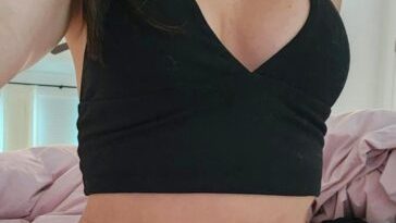 Alinity Naughty Selfies After Stream Onlyfans Set Leaked 2 alinity naughty selfies after stream onlyfans set leaked egcxwz 364x625 1