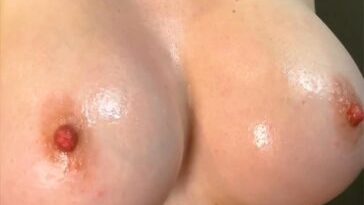 Amouranth Dildo Blowjob Footjob Cumshot Onlyfans Video Leaked 6 amouranth dildo blowjob footjob cumshot onlyfans video leaked bzplbw 364x647 1