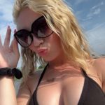 lizzy wurst sexy beach bikinis onlyfans set leaked qtijvs 364x647 1