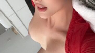 Amanda Cerny Nude Topless Nipple Tease Onlyfans Set Leaked 12 amanda cerny nude topless nipple tease onlyfans set leaked wsyjvm 364x647 1