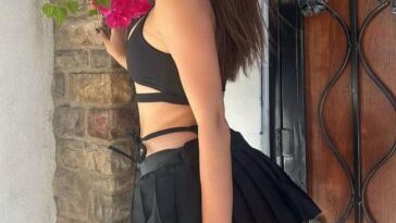 andrea botez sexy skirt outfit set leaked nimmqo 364x485 1