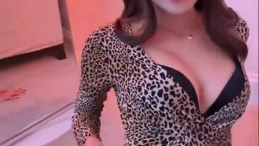 kailey mae cosplay pov tease onlyfans video leaked utwzzt 364x625 1