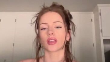 lilly bloomes nude bra strip tease onlyfans video leaked wffhdh 364x647 1