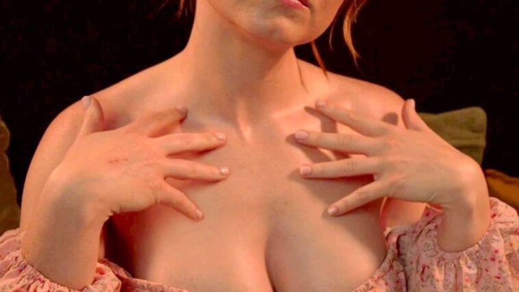 whisperaudios sleepy asmr collarbone tracing video leaked 2 1024x683 1