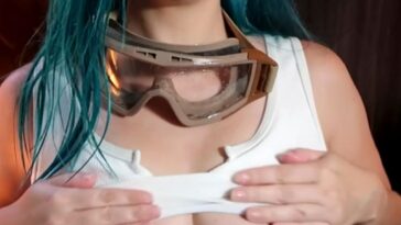 meg turney nip slip onlyfans video ijipnd