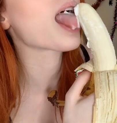 Amouranth Blowjob Banana Onlyfans Video Leaked 3 amouranth blowjob bannna onlyfans video leaked sywqov