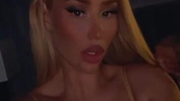 iggy azalea lingerie selfie tease video leaked aptbfr