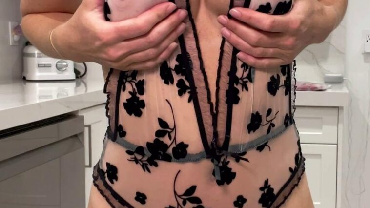Vicky Stark Romantic Lingerie Try On Onlyfans Video Leaked 3 vicky stark romantic lingerie try on onlyfans video leaked vmcddz