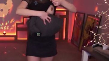 Alinity Boob Flash 10 alinity boob flash epgffa