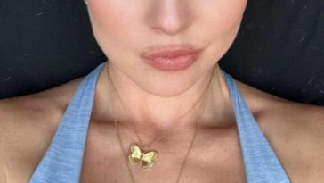 amanda cerny sexy boobs cleavage onlyfans set leaked rmjipv 577x1024 1