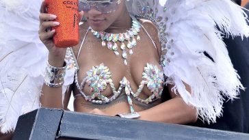 rihanna nip slip barbados festival photos leaked rnmbdp