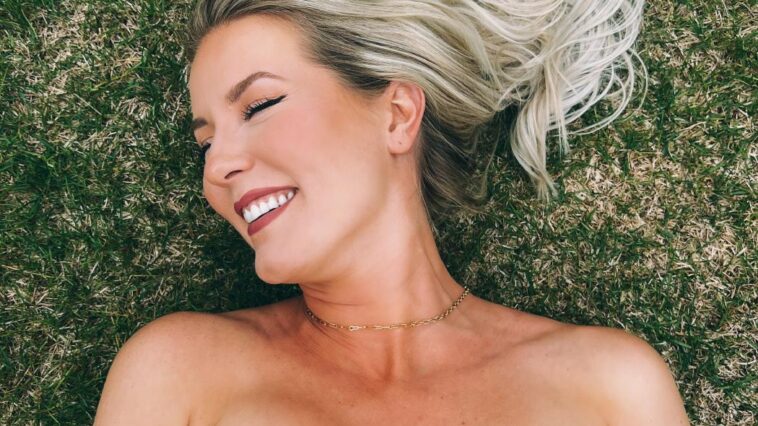 kat wonders nude nipple tease onlyfans set leaked glfeui